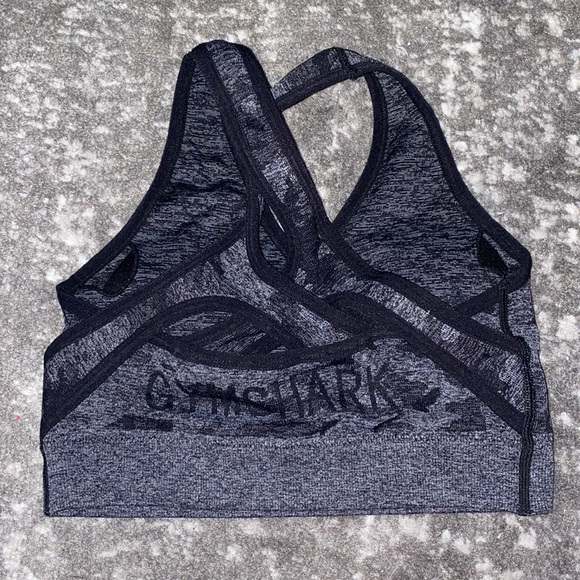 Gymshark camo sports bra - Picture 2 of 3